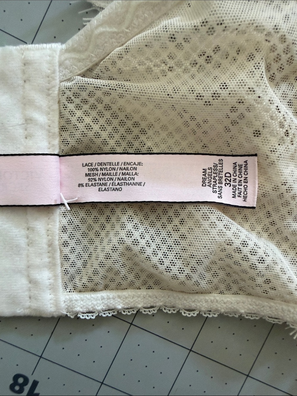 Victoria’s Secret white lace bra bustier - Picture 2 of 5